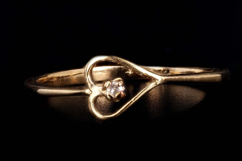 Modern 10K Yellow Gold Heart & Diamond Ring