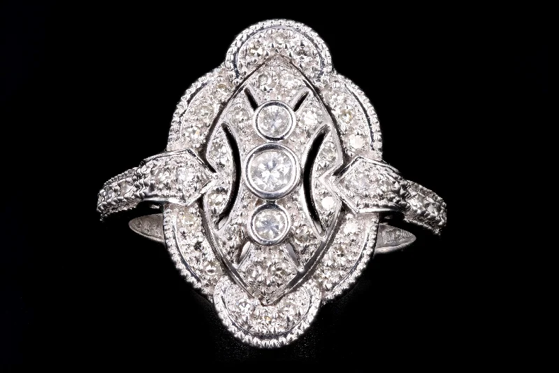 Modern 14K White Gold .25 Carats Round Brilliant Cut Diamond Ring